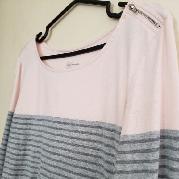 WOMEN'S long sleeve top - Picture 2 of 3